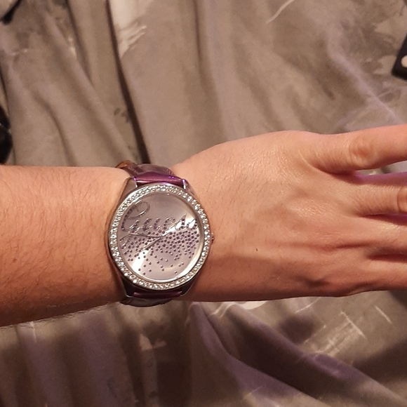 GUESS watch - Picture 4 of 6